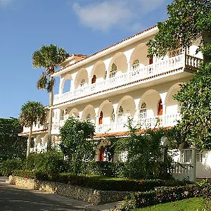 Hotel Hideaway Beach